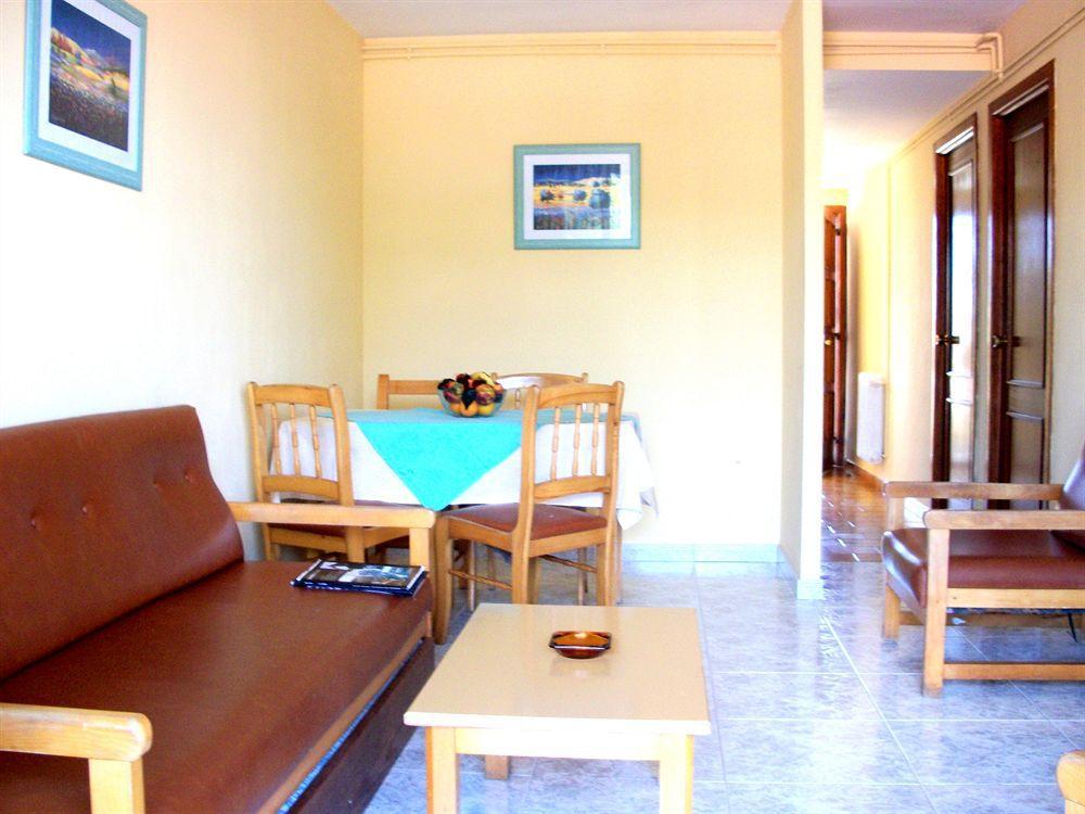 Apartamentos Triton Cala Ratjada  Exterior photo