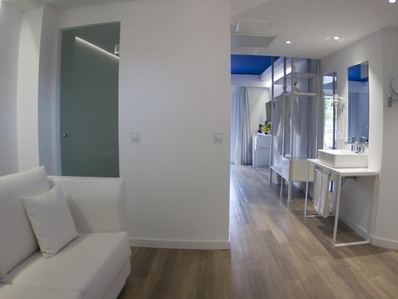 Apartamentos Triton Cala Ratjada  Exterior photo
